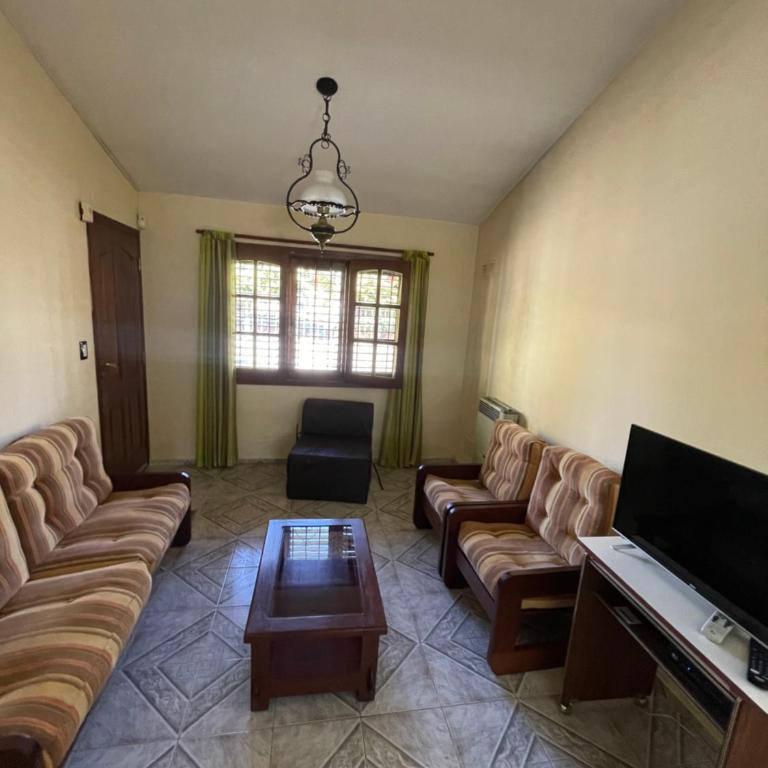 Casa céntrica en calle CB 297 - Casa de 2 dormitorios - 5