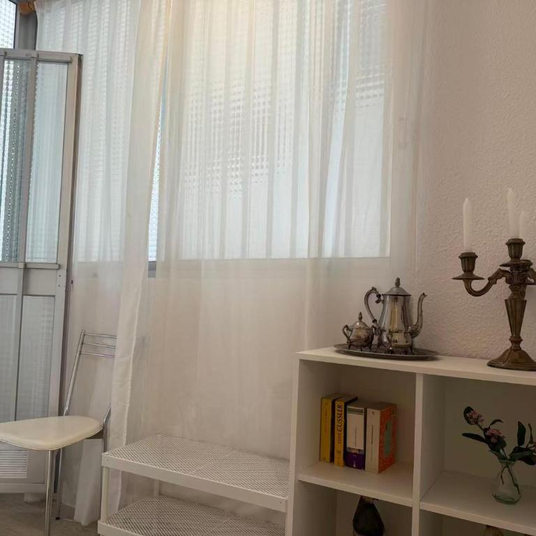 Precioso piso acerca de Estación Joaquín Sorolla - Three-Bedroom Apartment - 24