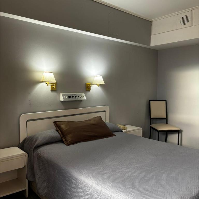Plaza Hotel - Habitación Doble Estándar - 1 o 2 camas - 2