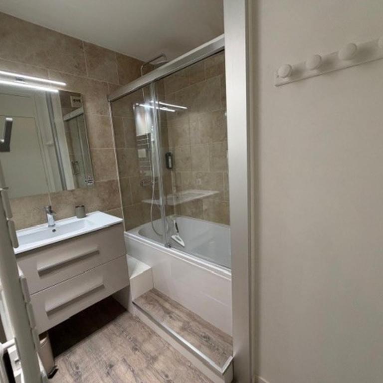 Grand Duplex Confort au Centre, 6 Pers, Garage, Balcon, Proche Commerces et Pistes - Apartamento de 1 dormitorio - 10