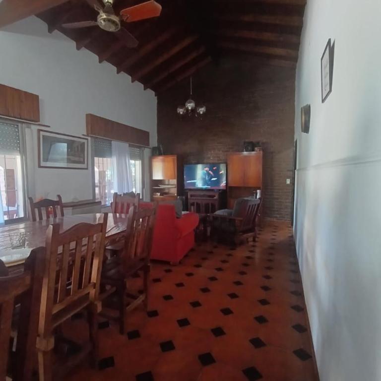 Casa Quinta con Piscina Barrio Cerrado Ezeiza - Three-Bedroom Vacation Home - 13