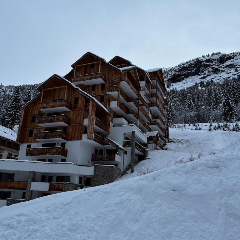 6ème PISTE - Appartement 3 Chambres - 7