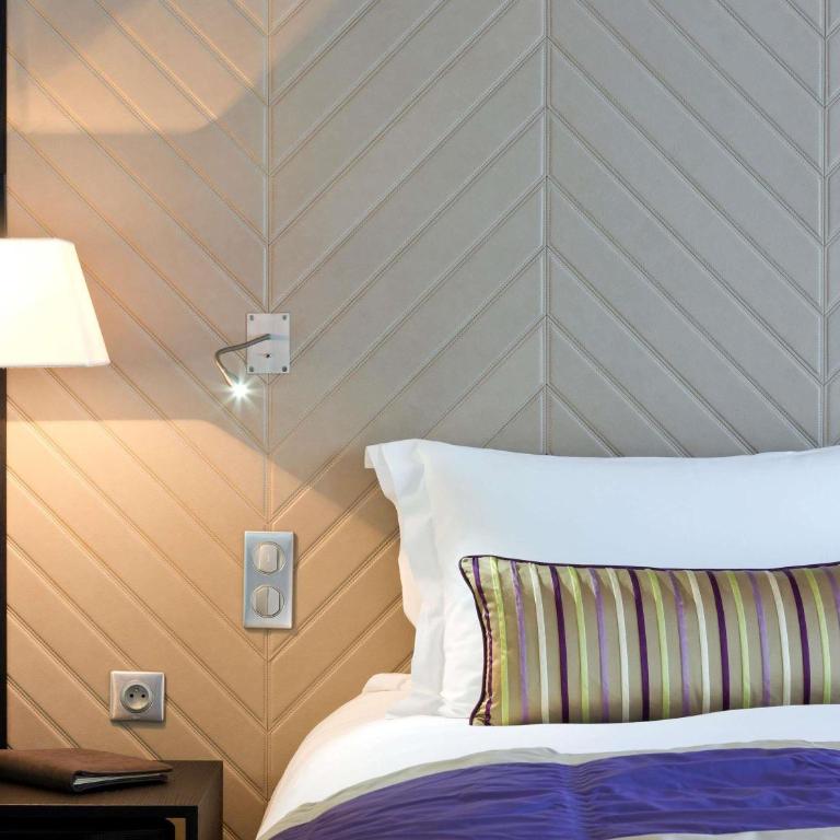 Sofitel Strasbourg Grande Ile - Chambre Lit Queen-Size Supérieure avec Balcon - Vue sur Jardin - 5