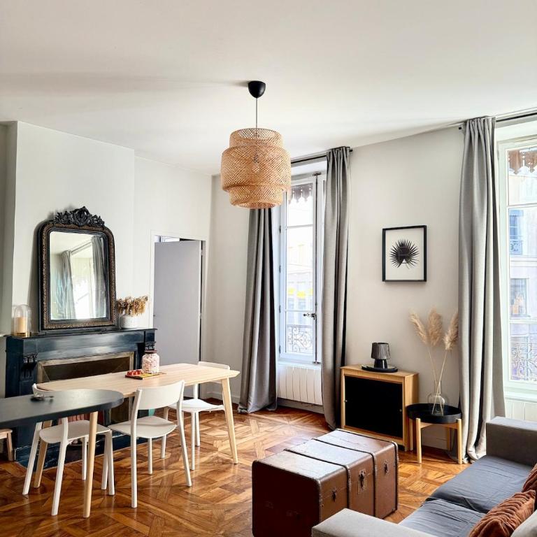 Art de Recevoir - Charmant cocon au cœur de Lyon avec vue sur Fourvière - Appartamento con 2 Camere da Letto - 1
