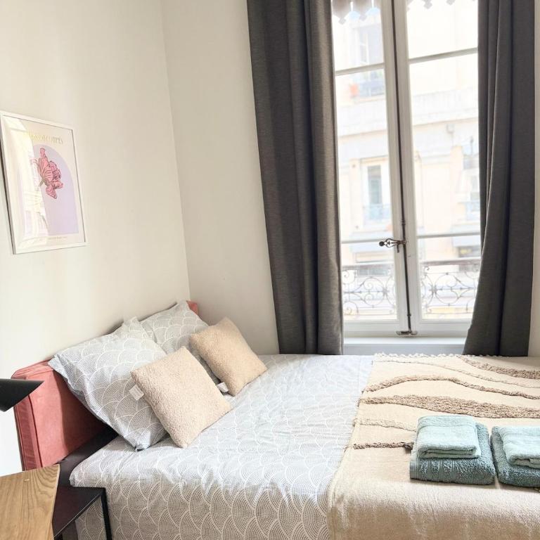 Art de Recevoir - Charmant cocon au cœur de Lyon avec vue sur Fourvière - Appartamento con 2 Camere da Letto - 16