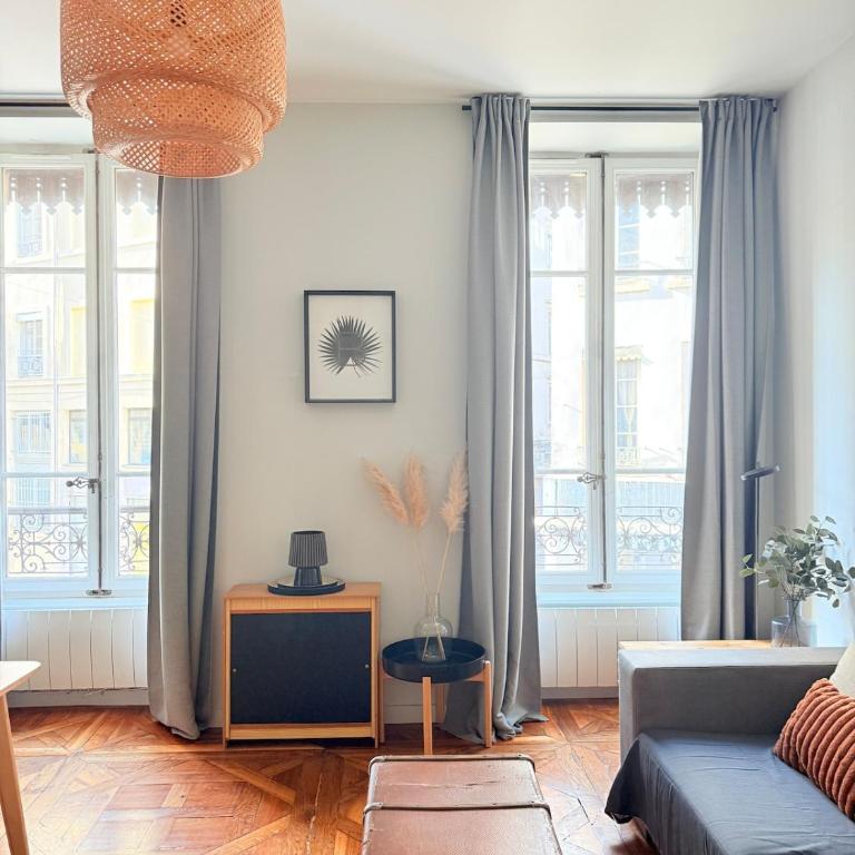 Art de Recevoir - Charmant cocon au cœur de Lyon avec vue sur Fourvière - Appartamento con 2 Camere da Letto - 17