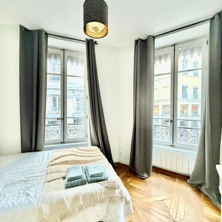 Art de Recevoir - Charmant cocon au cœur de Lyon avec vue sur Fourvière - Appartamento con 2 Camere da Letto - 21