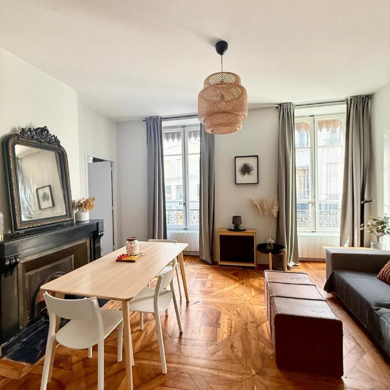 Art de Recevoir - Charmant cocon au cœur de Lyon avec vue sur Fourvière - Appartamento con 2 Camere da Letto - 9