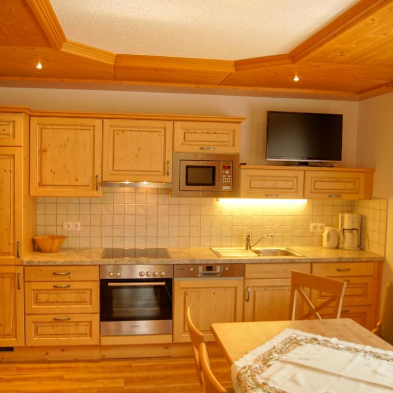 Landhaus Maurer - Deluxe Apartment - 4
