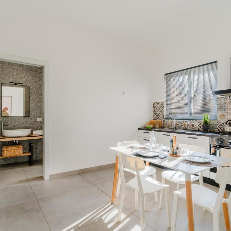Beddhra Mia - Suite Familiare con Balcone - 10