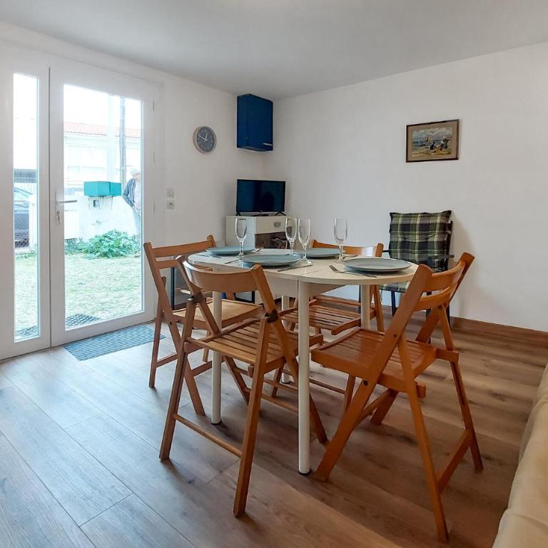 Appartement Proche Plage - Appartement 1 Chambre - 2
