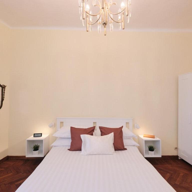 15 Min to Spanish steps Rooftop Gem in the Heart of Rome - Appartement 3 Chambres avec Vue - 97