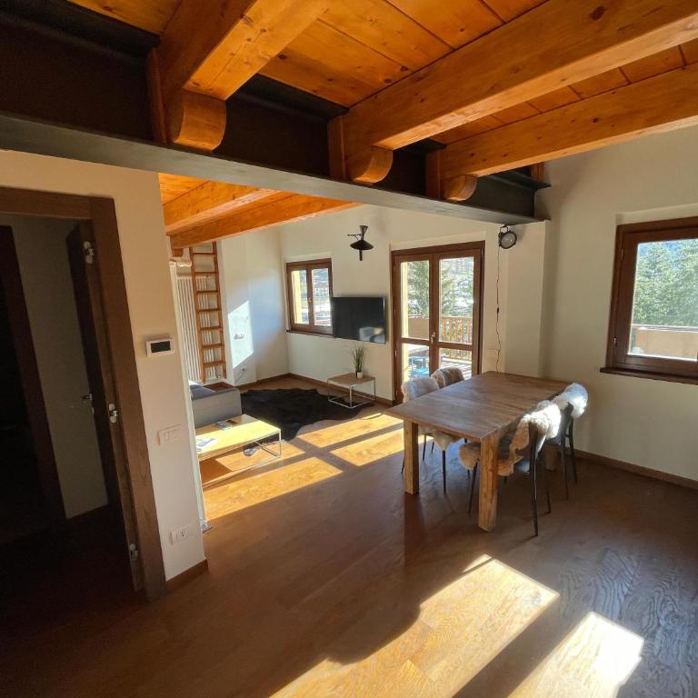 Maison Poluc - Maison Monte Rosa - Appartamento Superior con 1 Camera da Letto e Balcone - 16