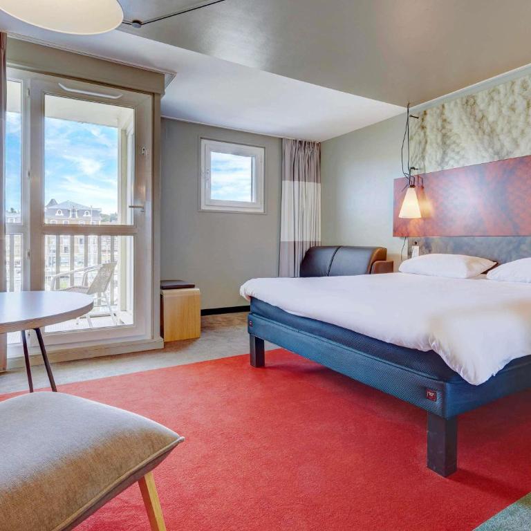 ibis Deauville Centre - Chambre Premium avec 1 Lit Double, 1 Canapé Simple et Balcon - 2