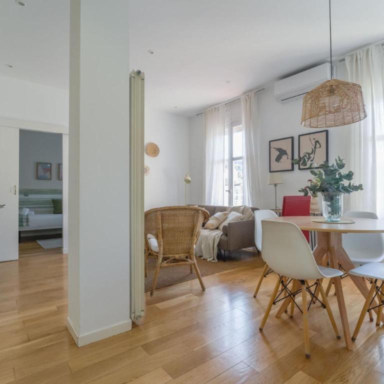 Stunning Stylish - 2BD 1BT - Chamberí - Two-Bedroom Apartment - 32
