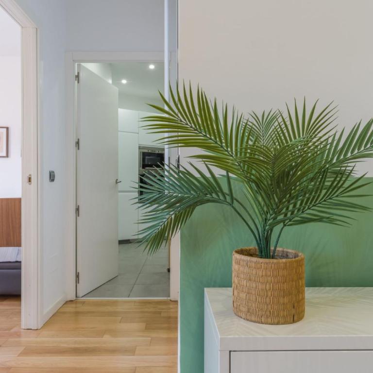 Stunning Stylish - 2BD 1BT - Chamberí - Two-Bedroom Apartment - 40