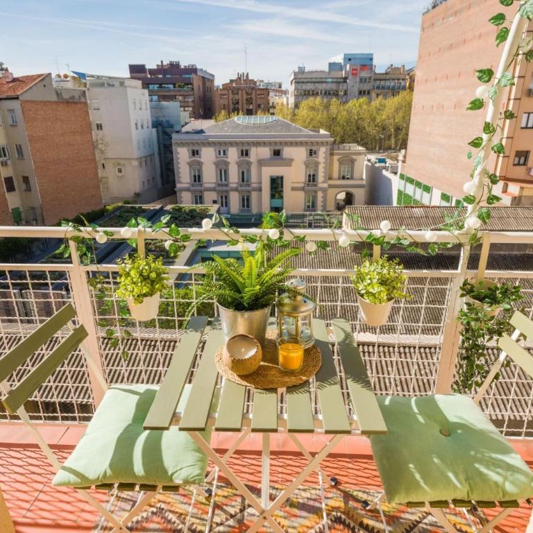 Stunning Stylish - 2BD 1BT - Chamberí - Two-Bedroom Apartment - 49