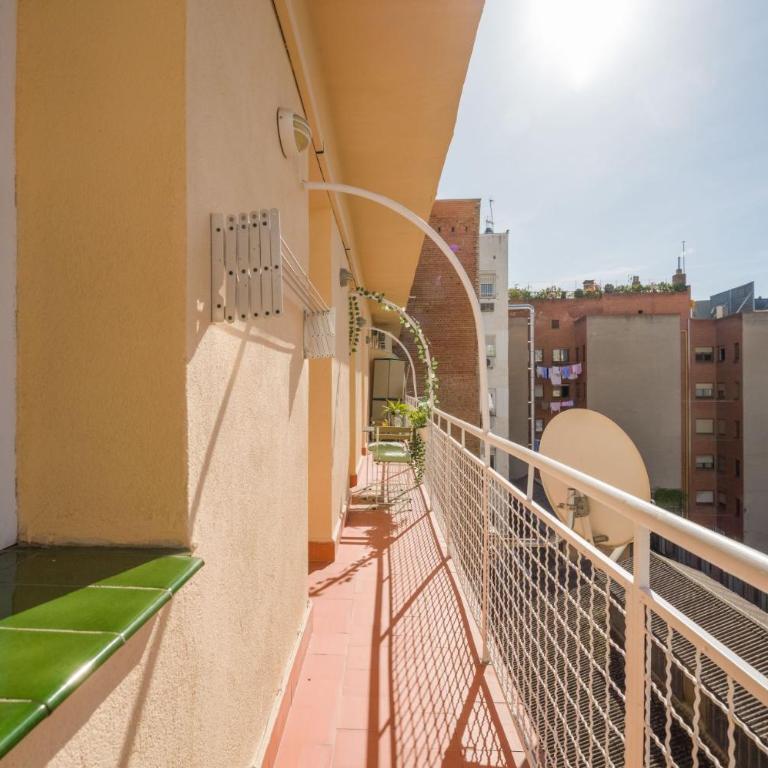 Stunning Stylish - 2BD 1BT - Chamberí - Two-Bedroom Apartment - 55
