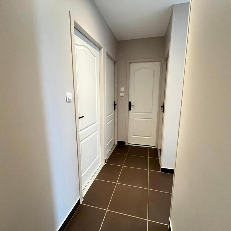 Maison moderne avec terrasse & parking - Villa 1 Chambre - 16