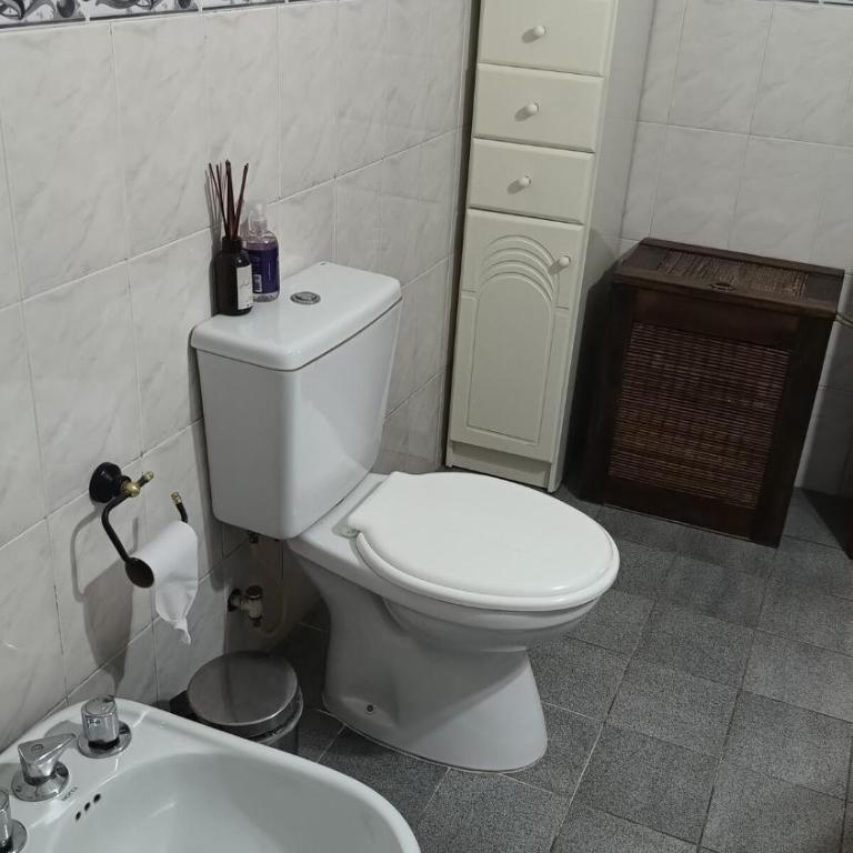 CASA 5 PERS-500 mts PLAYA EXCELENTE UBICACION RESIDENCIAL - Three-Bedroom House - 14
