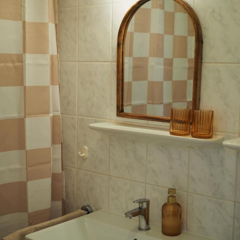 Grazerhof - Doppelzimmer mit eigenem Bad - 8
