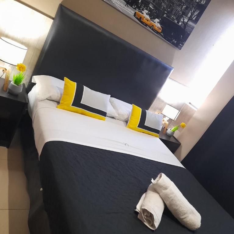 Hotel La Terminal - Habitación cuádruple - 8