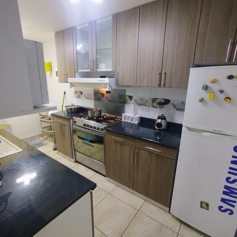 Departamento de estreno completamente amoblado - Apartamento de 3 dormitorios - 10