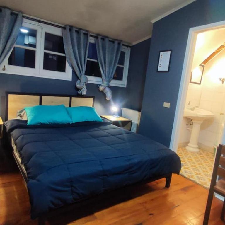 Hotel CR Providencia - Double Room with Private Bathroom - 10