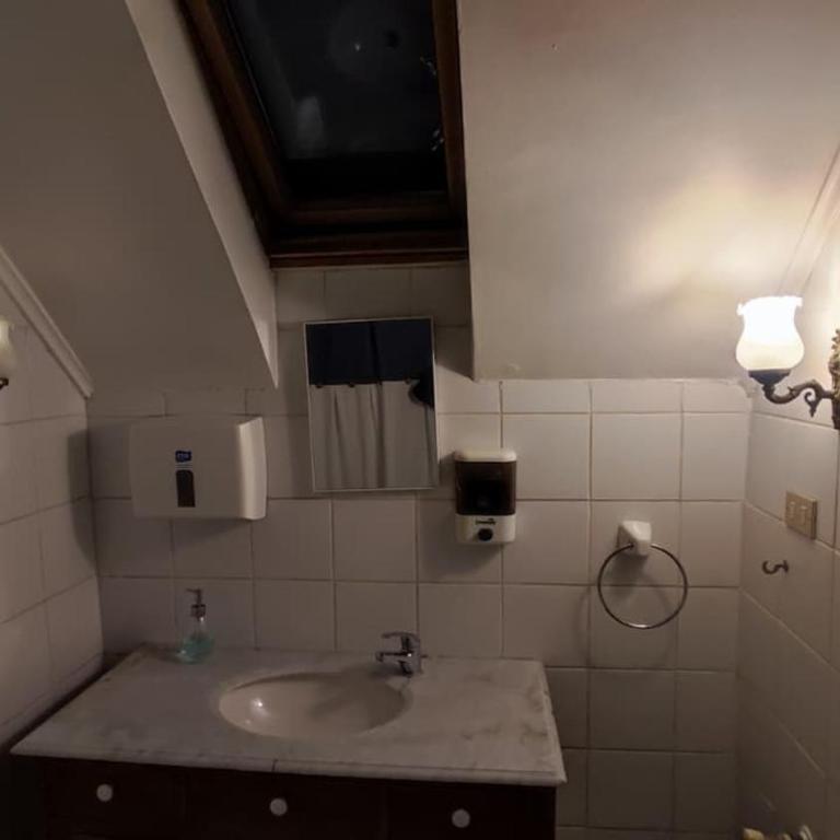Hotel CR Providencia - Double Room with Private Bathroom - 20