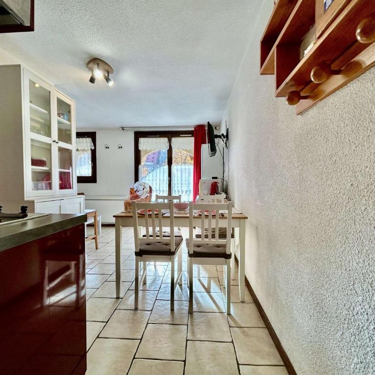 Studio 4 pers. rénové avec parking, à 500m des pistes - La Salle-les-Alpes - FR-1-330F-143 - Appartement (4 Adultes) - 11