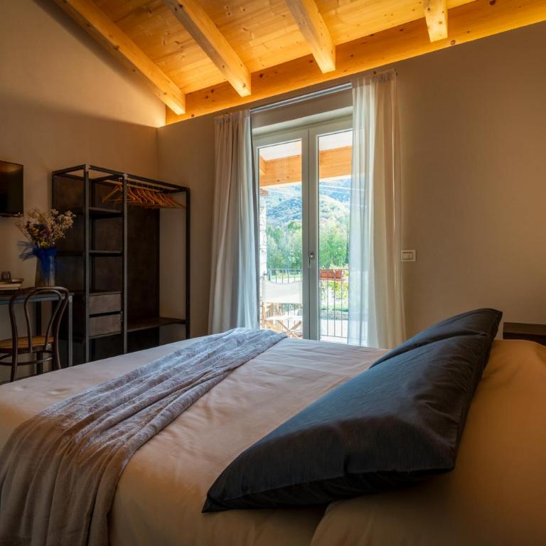 Casa Margherita Camere & Benessere - Camera Matrimoniale con Vista Montagna - 4