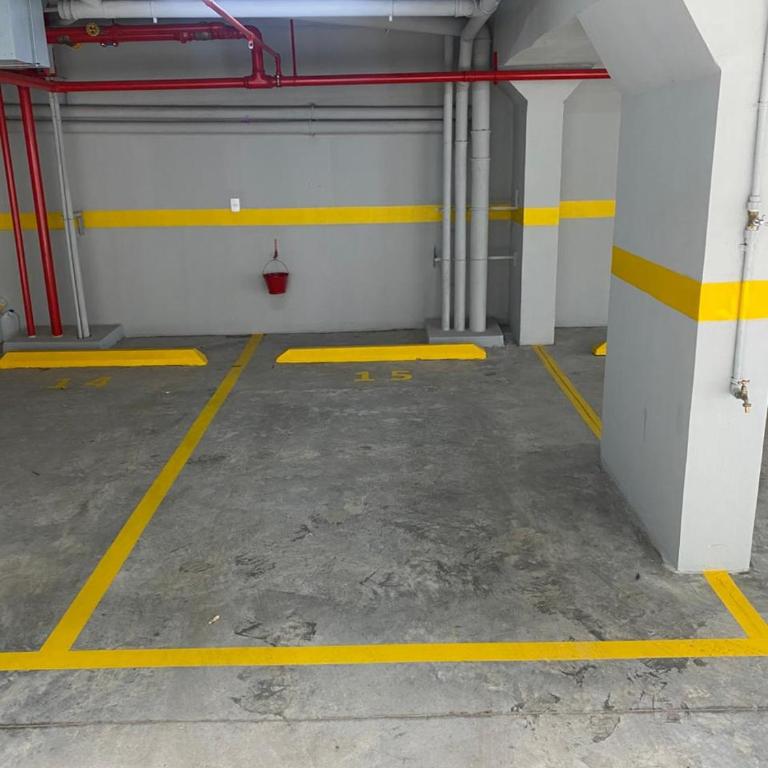 Comfortable 1 BR apt steps from Shopping del Sol - Apartment - 18
