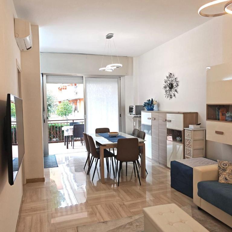 Eleganza in centro paese con terrazza e giardino - Appartamento - 10