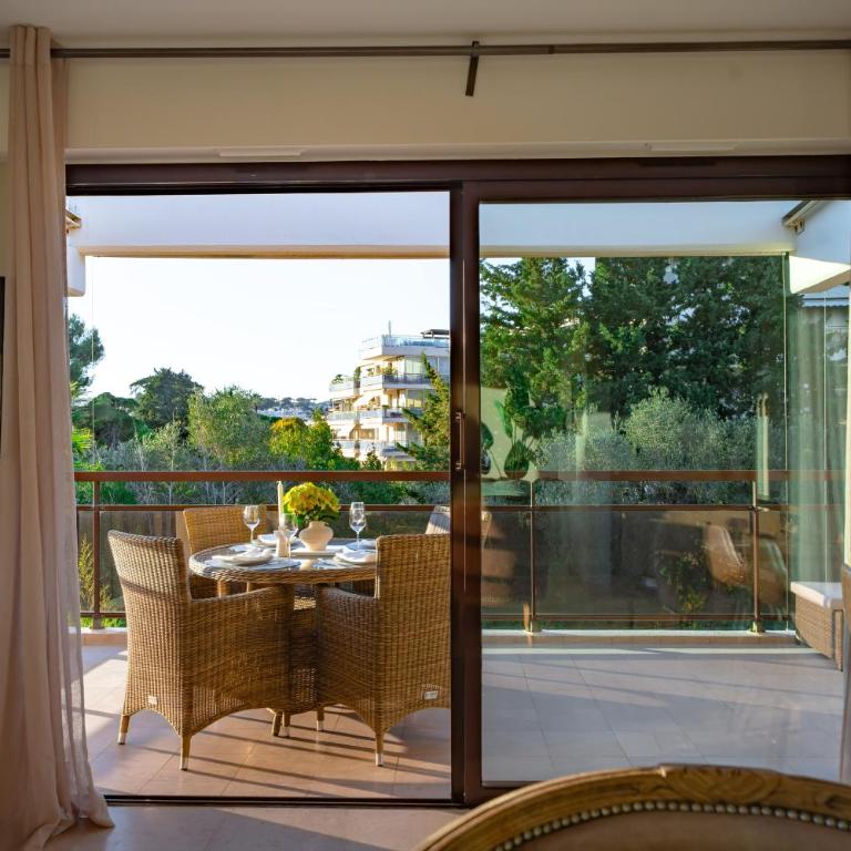 Vivre Cannes l Parking l Balcony l 15min to La Croisette - Appartement 1 Chambre de Luxe - Vue sur Jardin - 28