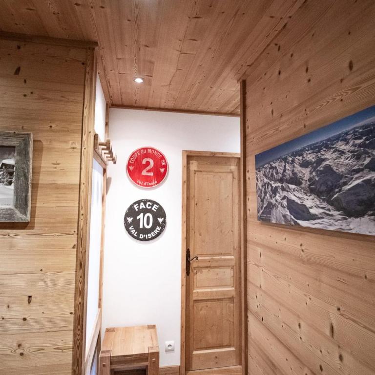 Superb bright and spacious apartment in the heart of Val d'Isère - Apartment - 5