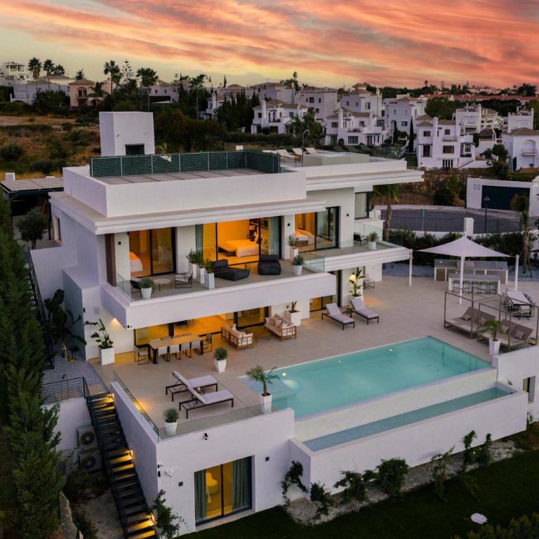 Villa Resina Luxury Gym Cinema Sea Views - Villa - 1