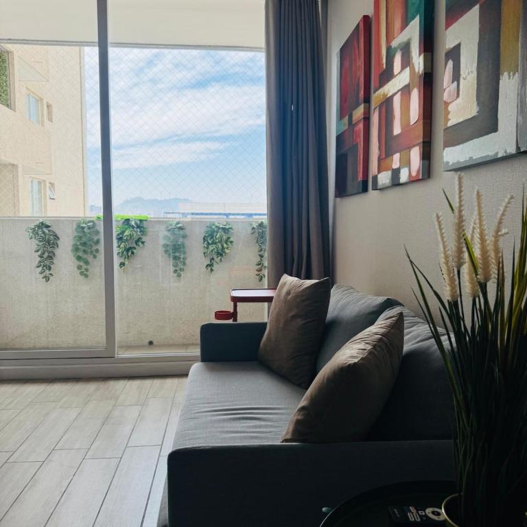 Departamento con Piscina y Parking, a Pasos del Estadio Nacional, Metro y Campus Universitario San Joaquín - One-Bedroom Apartment - 13