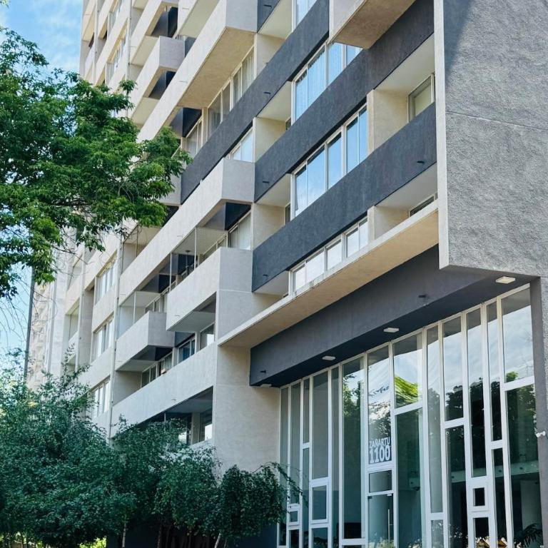 Departamento con Piscina y Parking, a Pasos del Estadio Nacional, Metro y Campus Universitario San Joaquín - One-Bedroom Apartment - 7