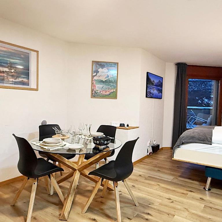 CB102-B - Bijou, Holz, zentral, mit Garage und Pool - Apartment mit 1 Schlafzimmer - 19