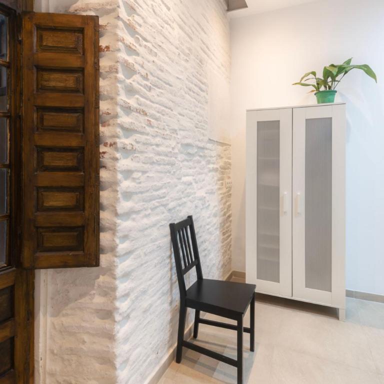Cervantes Suites OnlyMalaga - Habitación Doble con baño privado - 25