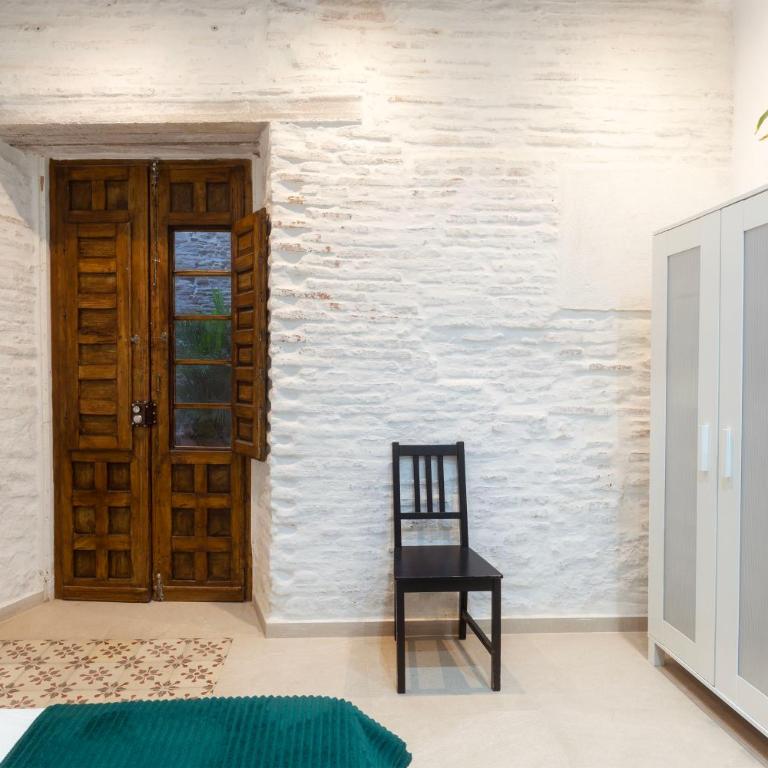 Cervantes Suites OnlyMalaga - Habitación Doble con baño privado - 27