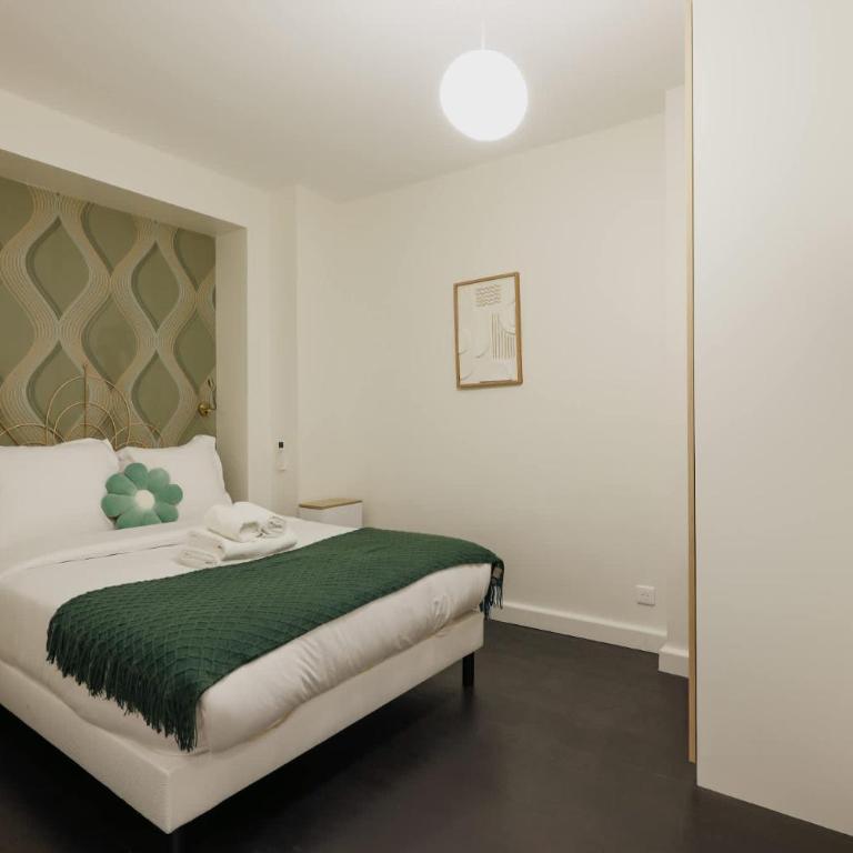 Chic et Comfort in the Heart of the Sentier - Apartment - 8