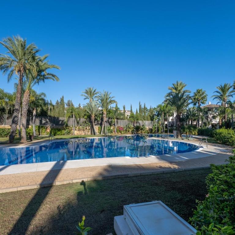 Apto Nueva Andalucía Puerto Banús Vigilancia 24h - Apartamento Deluxe de 2 dormitorios - 25