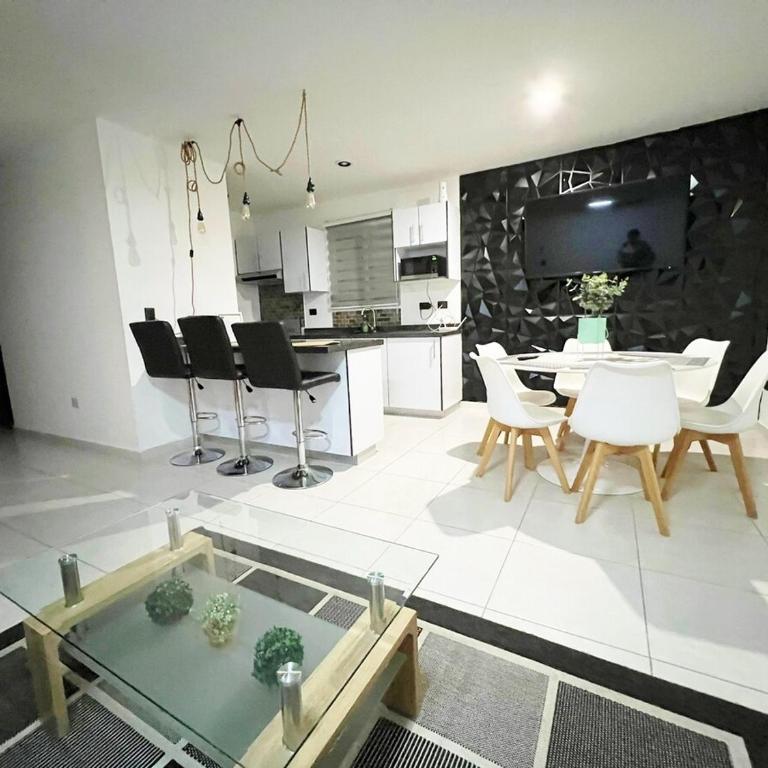 Departamento Moderno Negr0 Caramel 3 Min Malecón - Three-Bedroom Apartment - 10