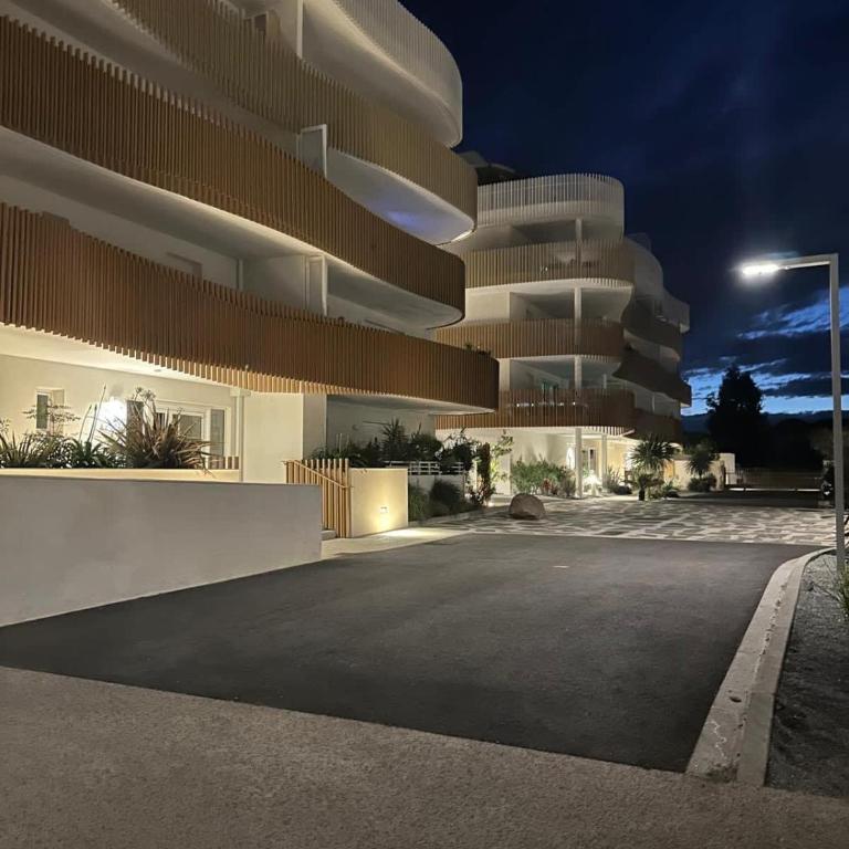 Exceptionnel appartement avec vue mer - Appartement - 32