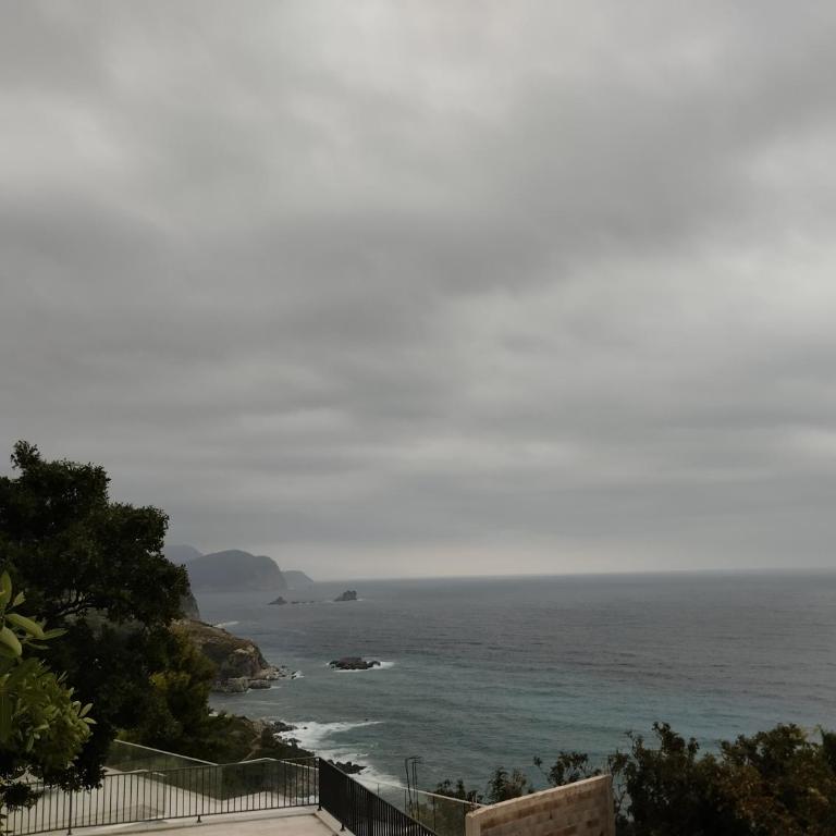 Cliff House - Kuća sa 4 Spavaće Sobe - 19