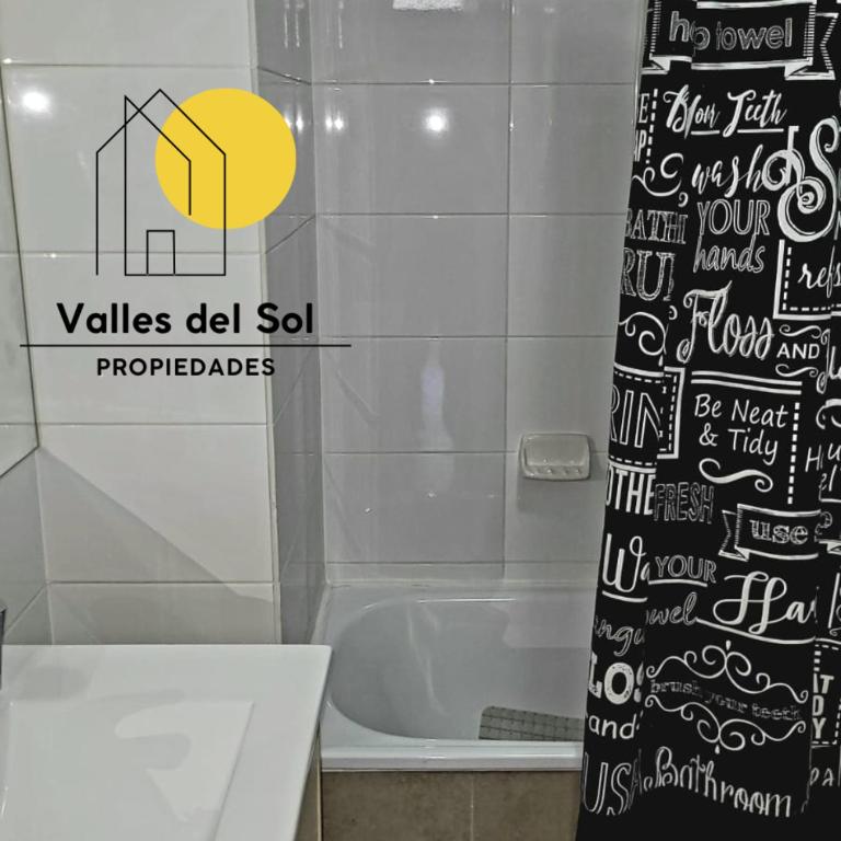 Arriendo Lindo Departamento a pasos de La Playa La Serena - Three-Bedroom Apartment with View - 4