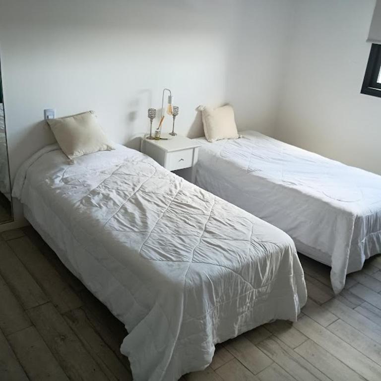 Dpto amplio y luminoso - Two-Bedroom Apartment - 5