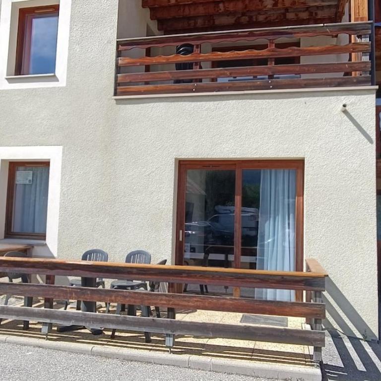 Appartement T2 neuf plein centre village - Appartement 1 Chambre avec Balcon et Vue sur les Montagnes - 8