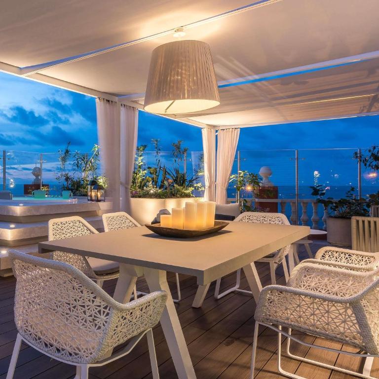 Sofitel Legend Santa Clara Cartagena - Suite Imperial Amaral con terraza, bañera de hidromasaje y vistas al mar - 1 cama extragrande - 1